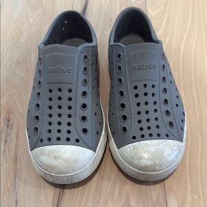 Native Jefferson C10 Gray Slip-Ons